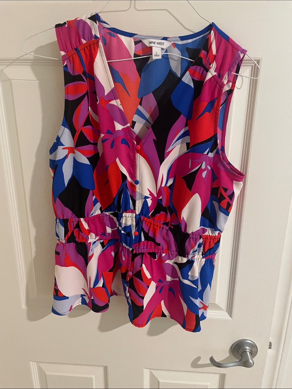 Nine West Multicolor Floral Sleeveless V-Neck Peplum Top